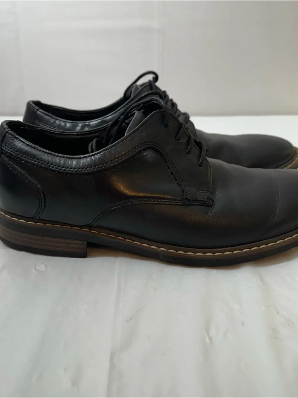 Nunn Bush Black Leather Derby Shoes with Contrasting‎ Brown Welt